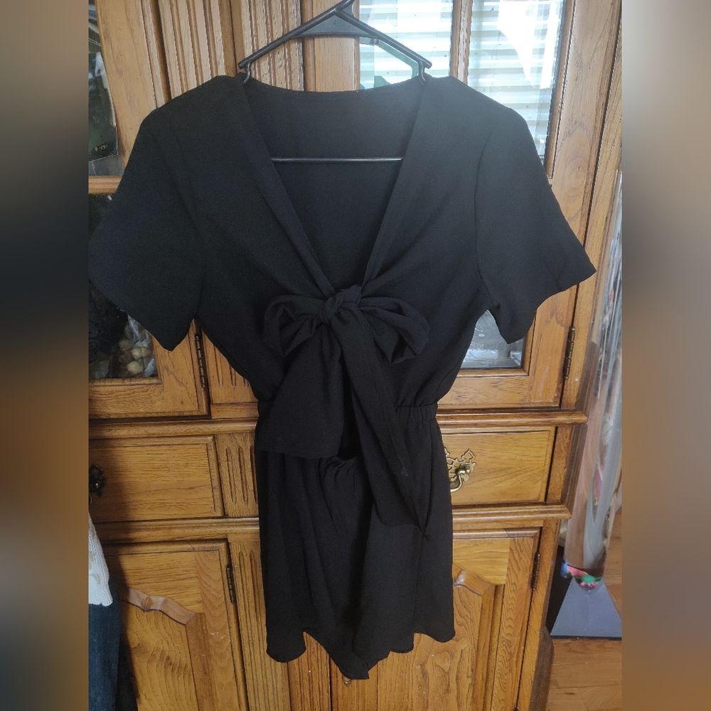 SweatyRocks Women's Sexy V Neck Self Tie Front Short Romper Jumpsuit